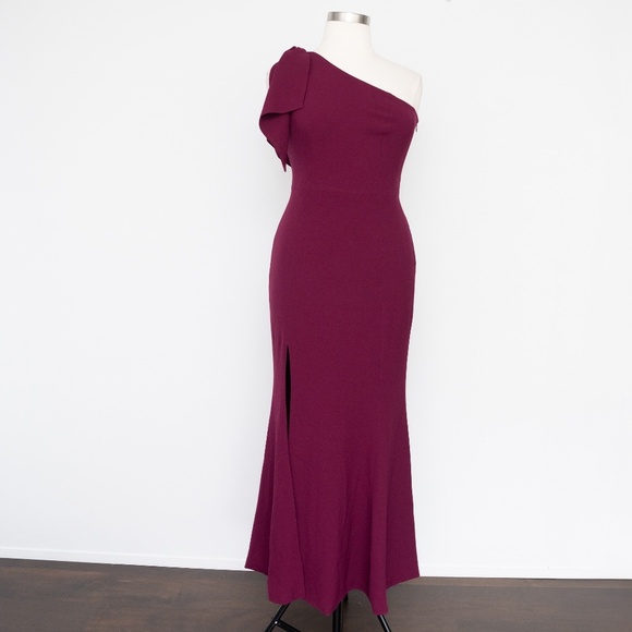 Dress the Population Georgina One Shoulder Bow Gown - Picture 7 of 15